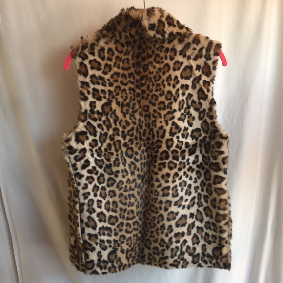 Leopard Faux Fur Vest by Velvet (BUY 3 GET 1 FREE!)* - Picture 2 of 4